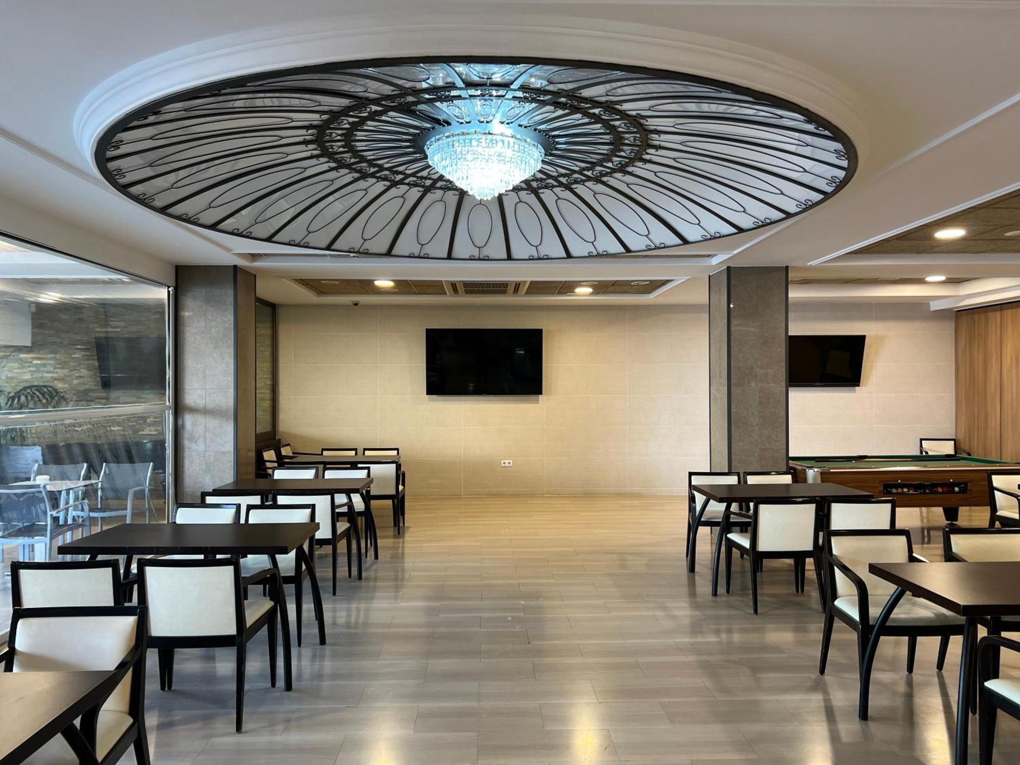 יורט דה מאר Hotel Astoria Park מראה חיצוני תמונה